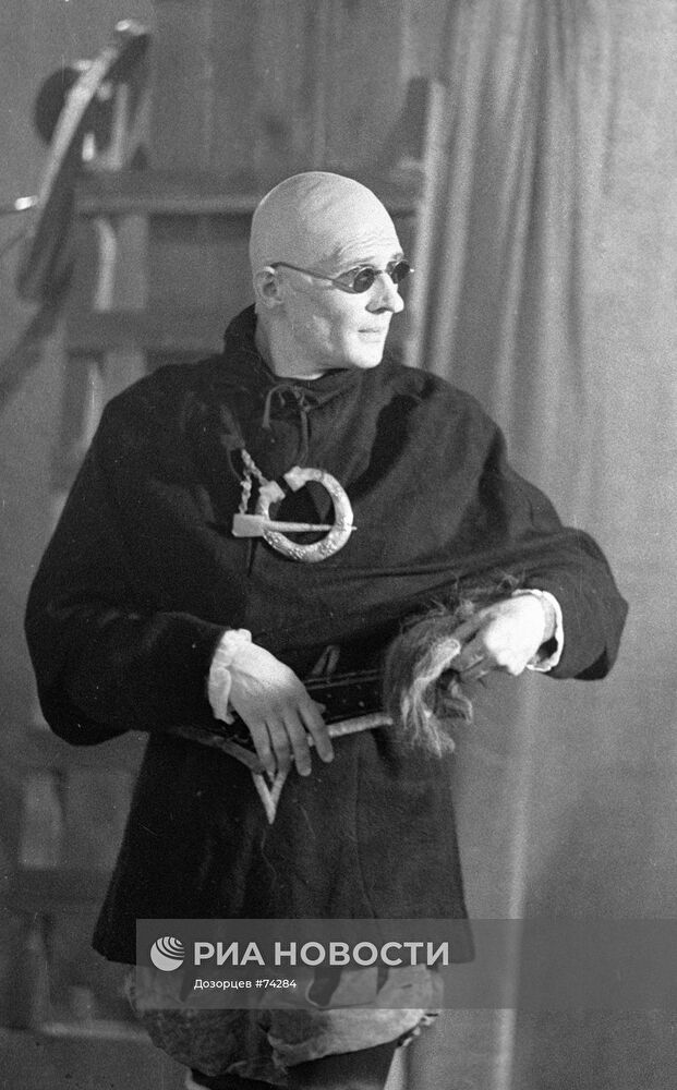 ЯСУЛОВИЧ "КОМИЧЕСКИЙ ЛЮБОВНИК ИЛИ ЛЮБОВНЫЕ ЗАТЕИ СЭРА ДЖОНА ФАЛЬ