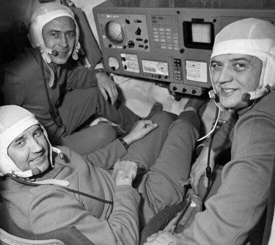 Экипаж космического корабля "Союз-11"