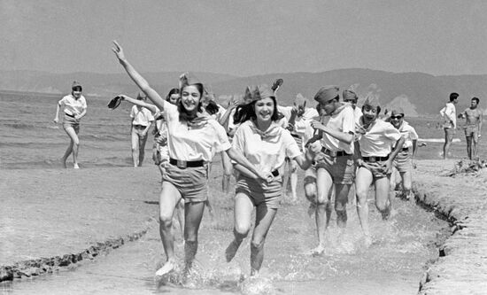 ПИОНЕРЫ МОРЕ