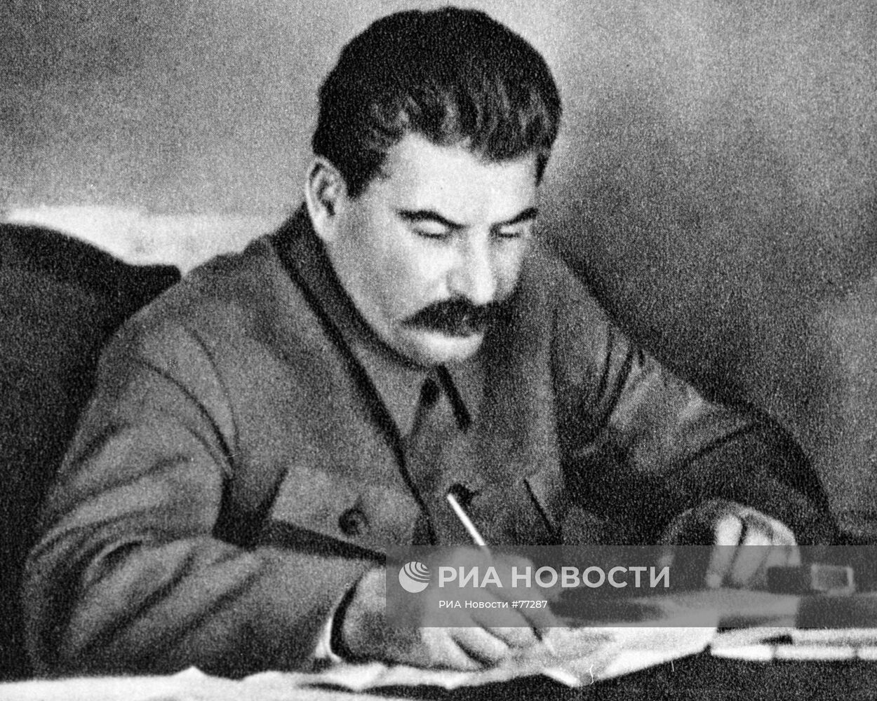 СТАЛИН РАБОЧИЙ КАБИНЕТ