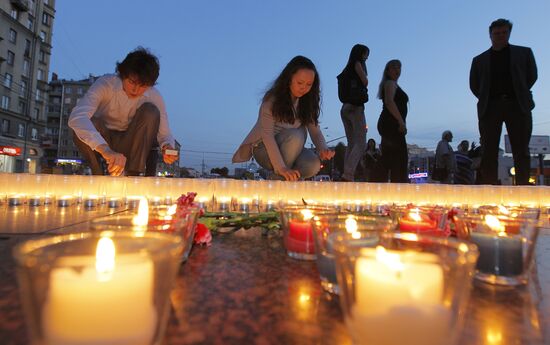 Акция "1418 свечей за каждый день войны" прошла в Москве