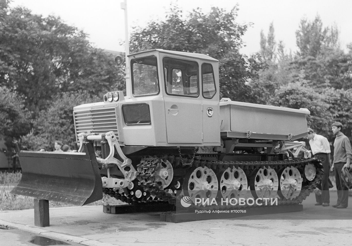 Трактор ЛХТП-55 "Онежец"
