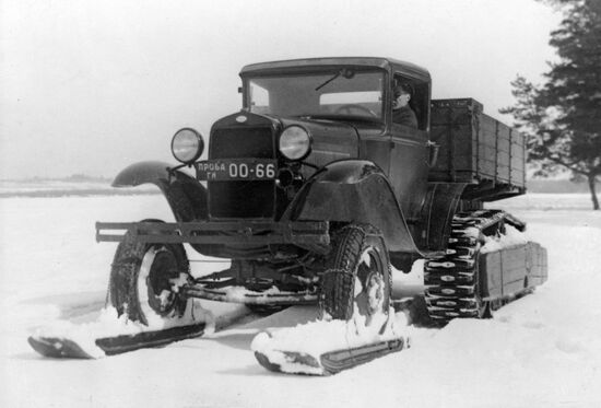 Снегоход на базе грузового автомобиля "ГАЗ-АА"