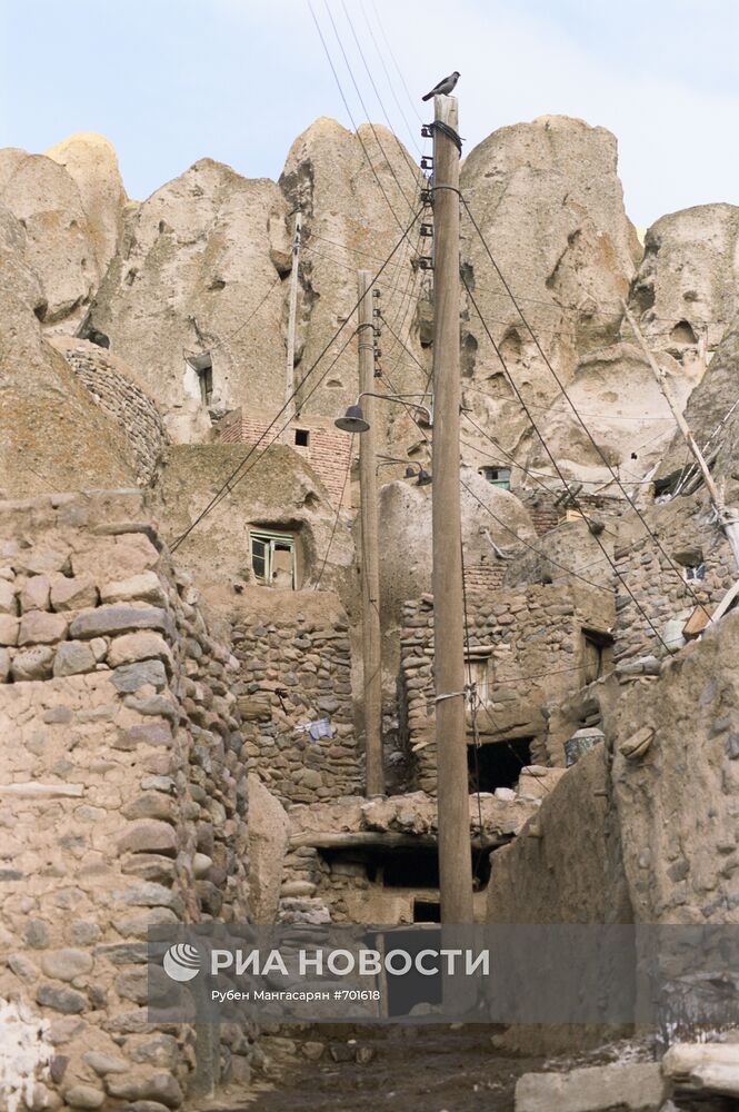 Пещерное село Кандован в Иране
