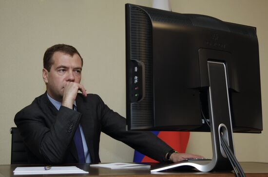 Д.Медведев провел видеоконференцию из Хантсвилла