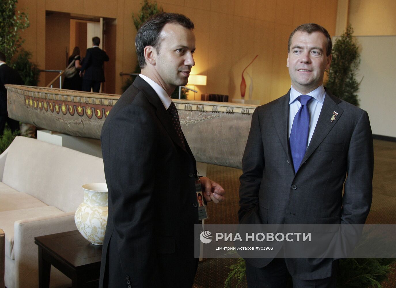 Д. Медведев принял участие в саммите G8 в Канаде