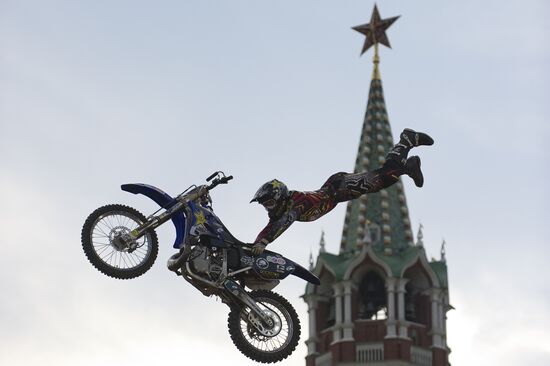 Фристайл-Мотокросс. Red Bull X-Fighters 2010