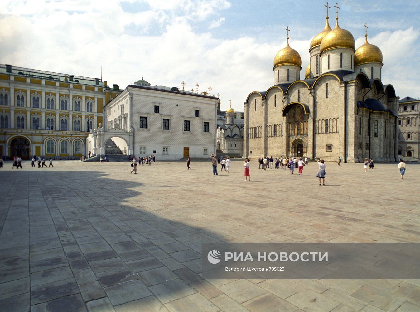 На Соборной площади Московского Кремля