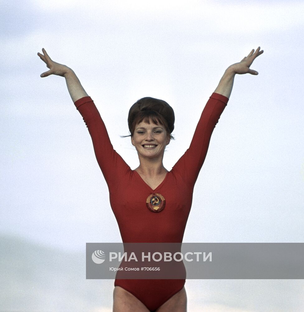 Советская гимнастка Л.Петрик
