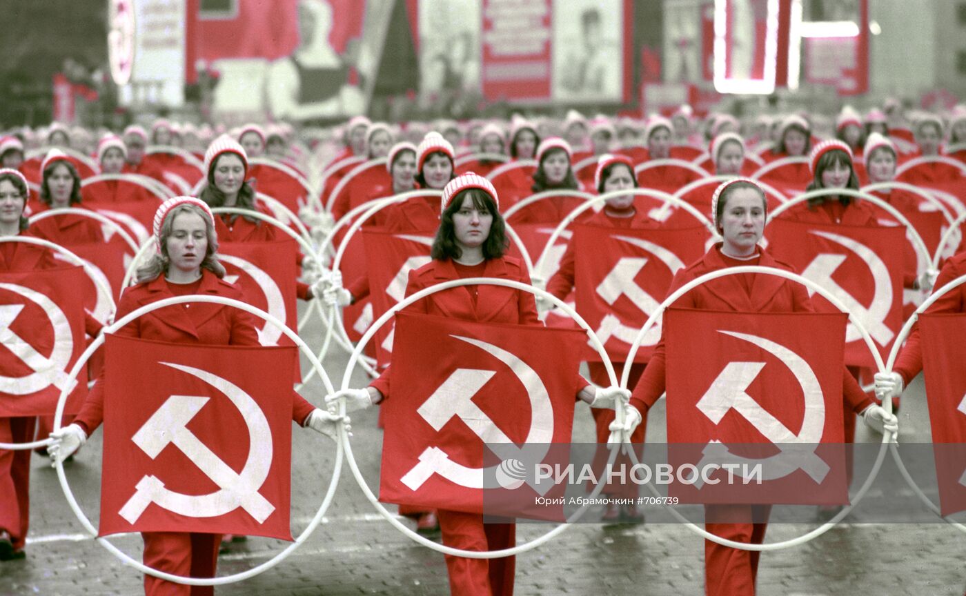 58-я годовщина Великой Октябрьской социалистической революции