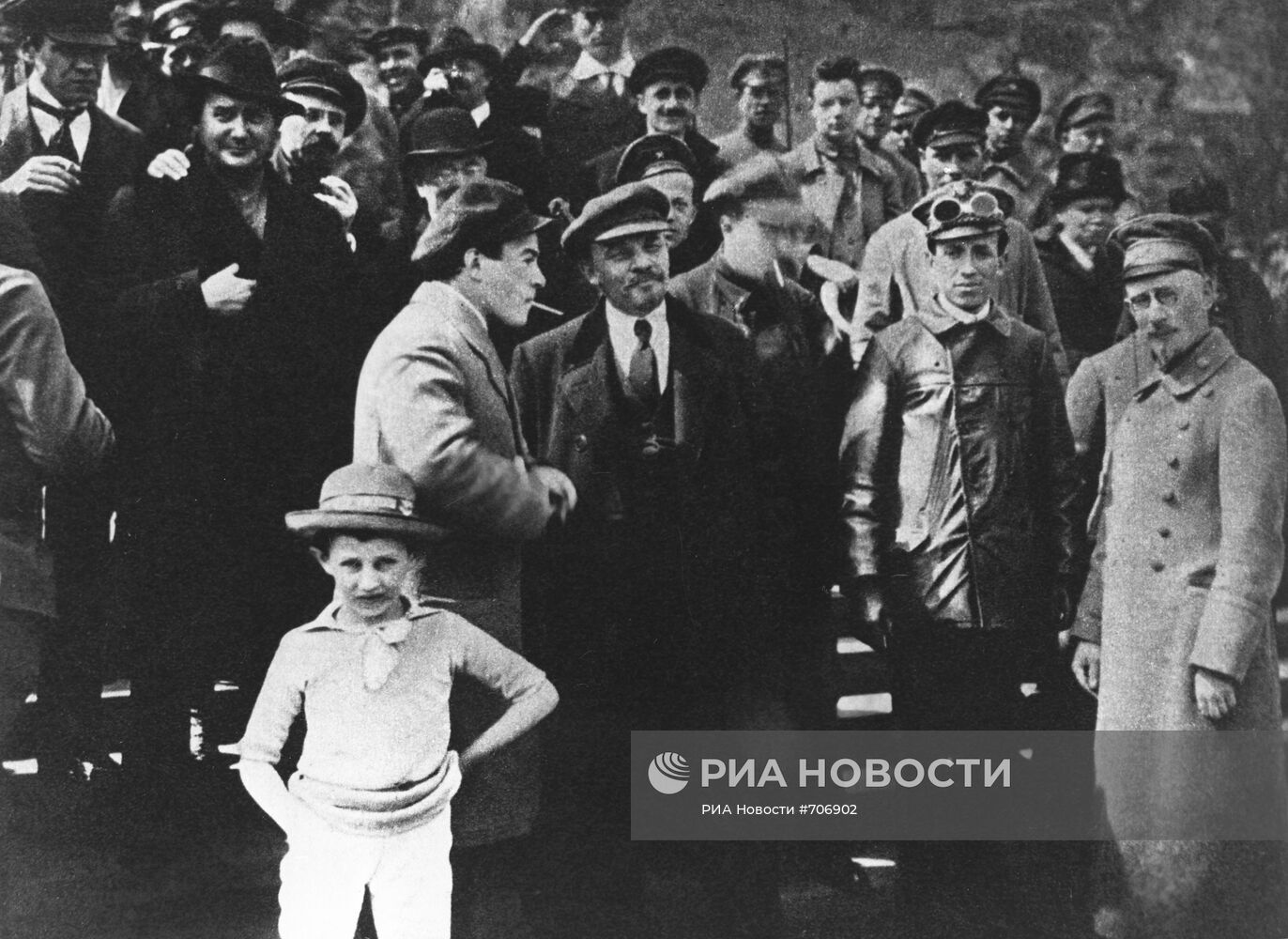 В. И. Ленин на празднике войск Всеобуча