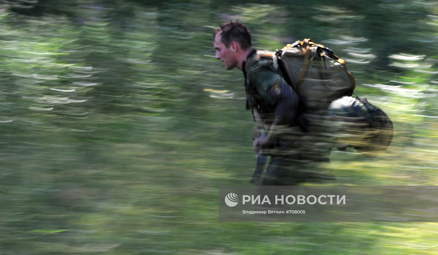 Сдача нормативов разведподразделением внутренних войск МВД РФ