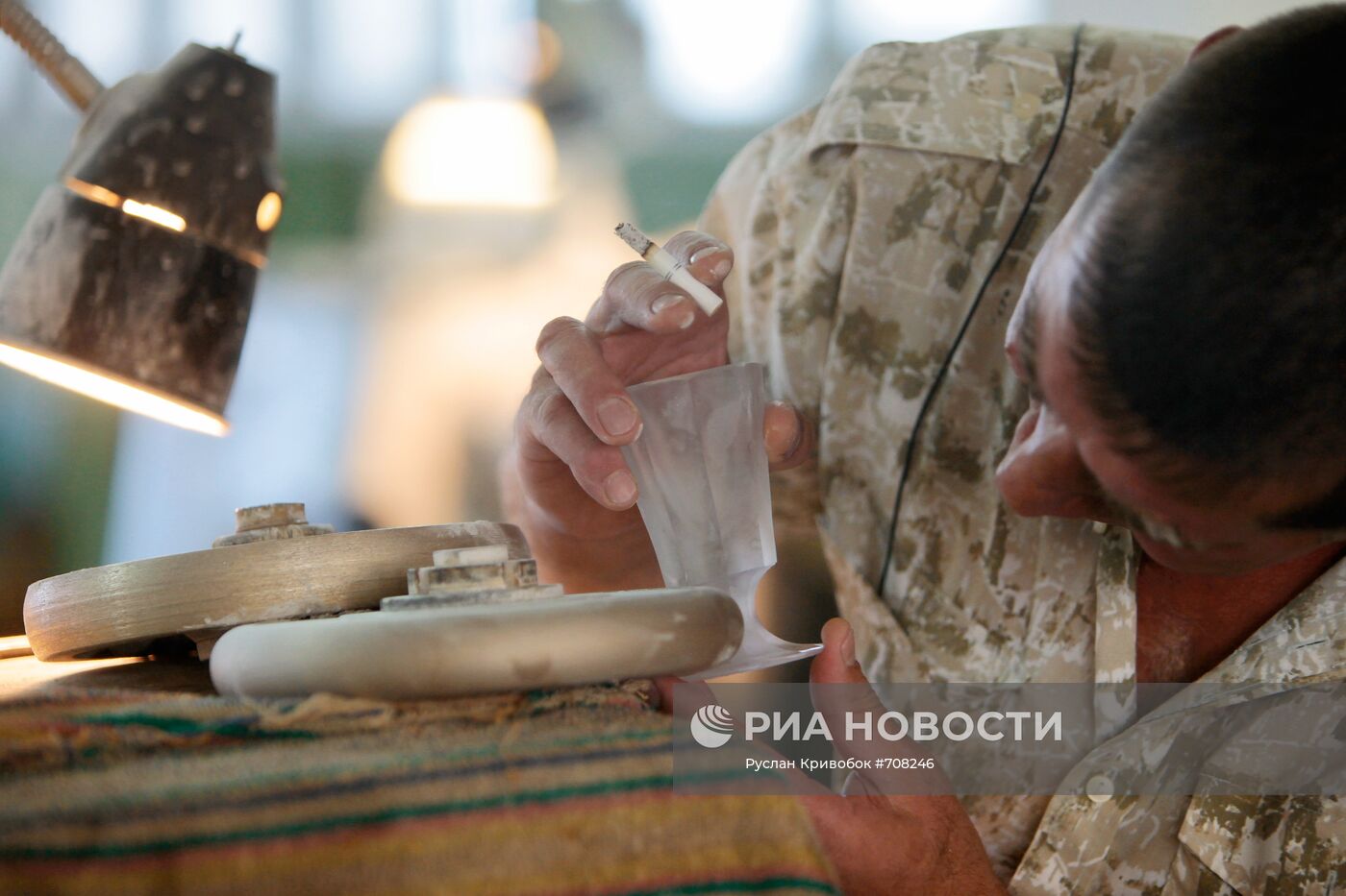 Работа "Гусевского хрустального завода"