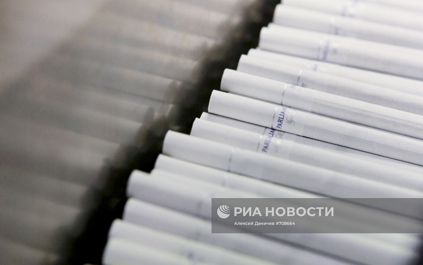 Производство сигарет Parliament