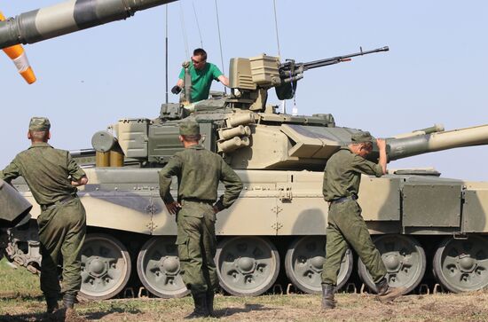 Показ военной техники на аэродроме "Раменское"