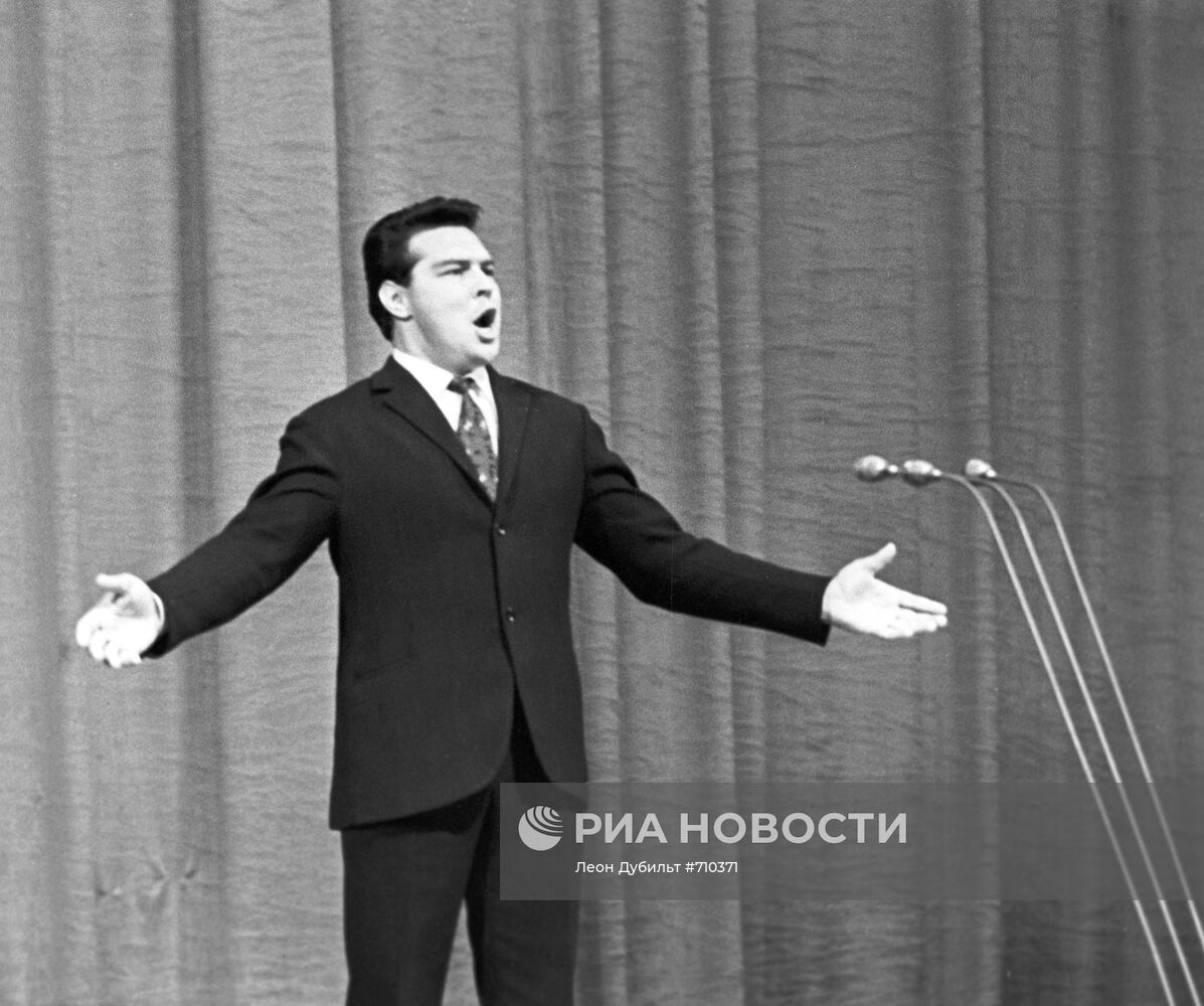 Оперный певец Владимир Атлантов