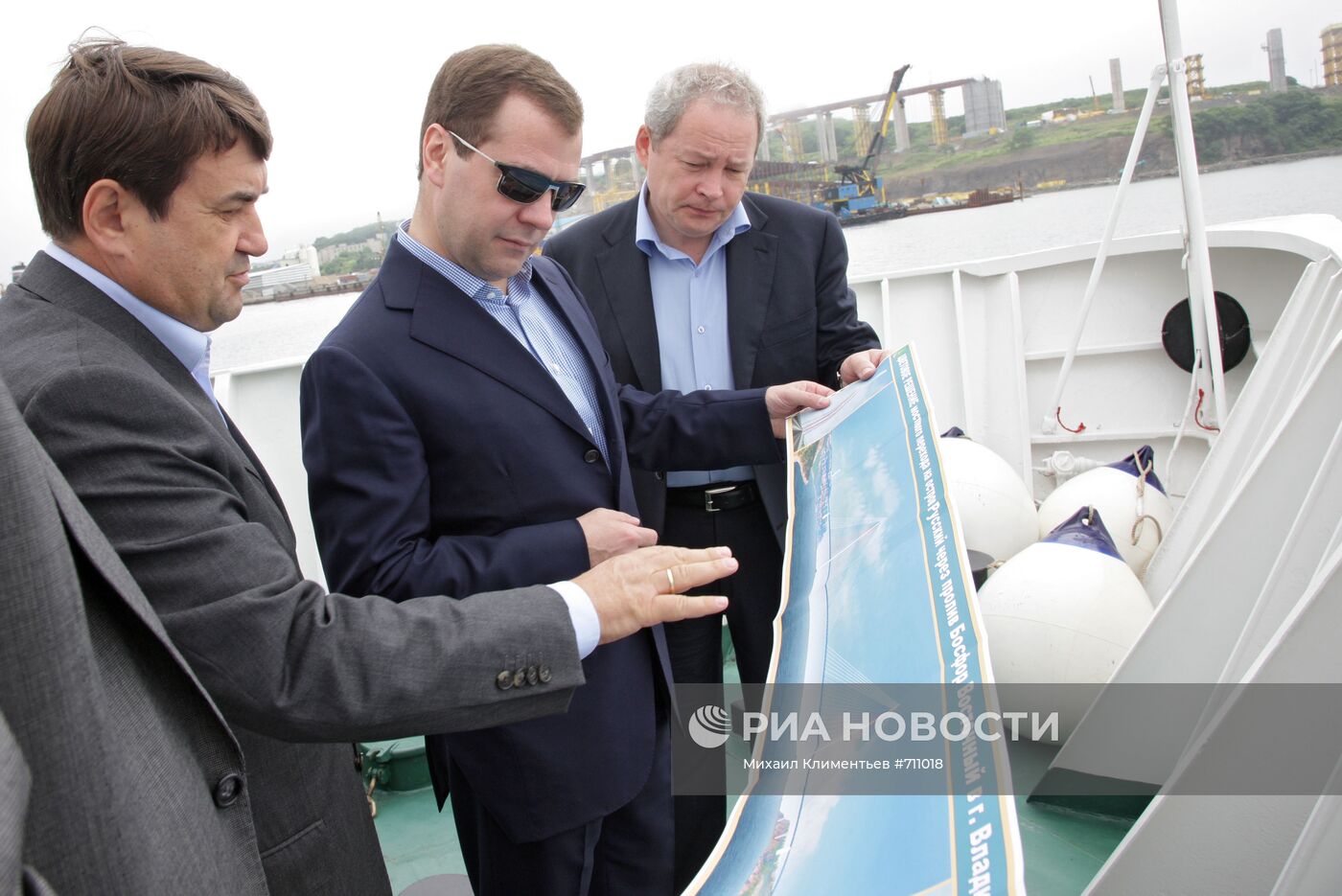 Д.Медведев посетил Владивосток в рамках рабочей поездки в ДФО