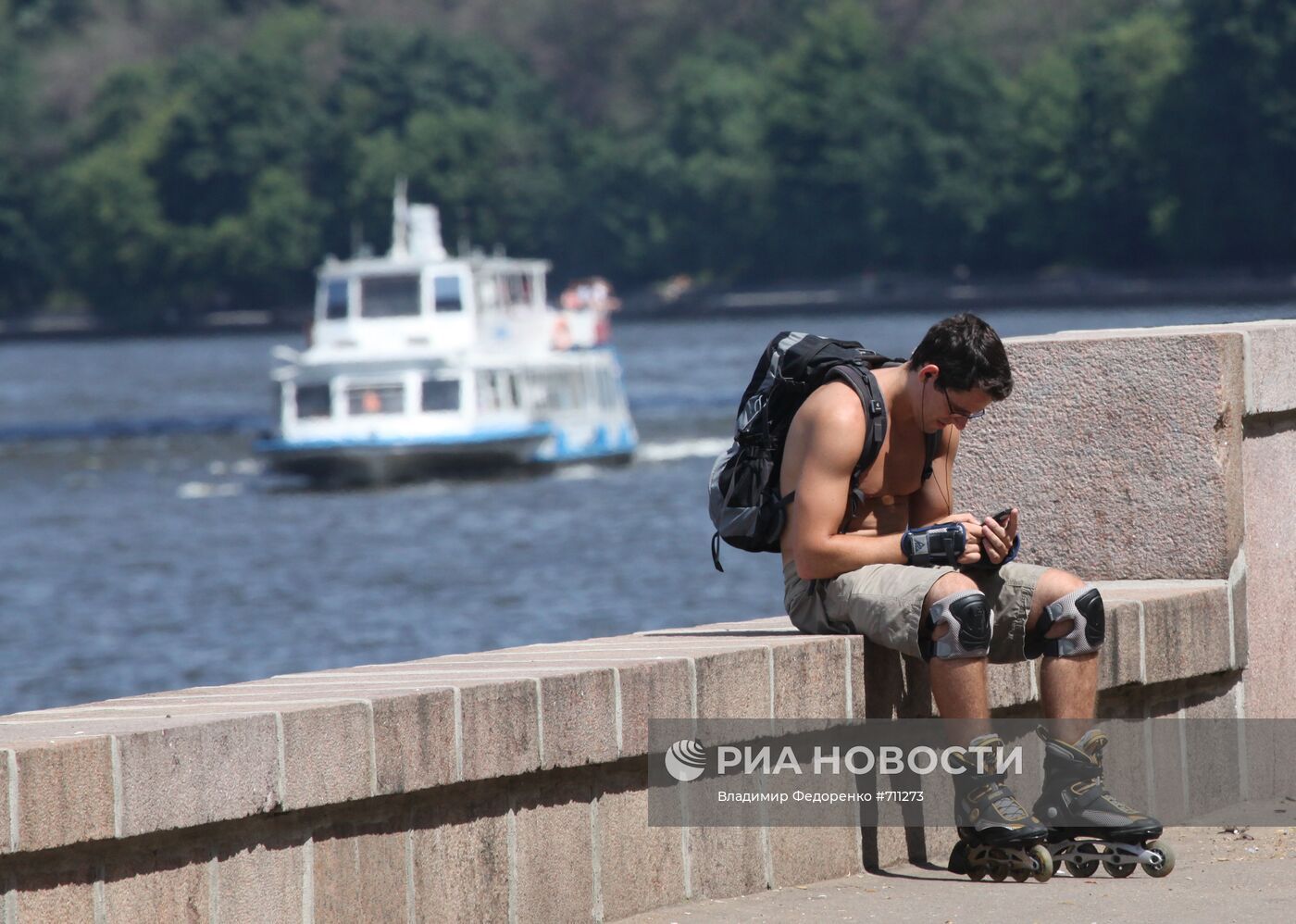 Отдых горожан на Воробьевых горах