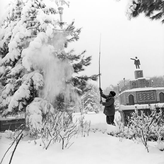 Небывалый снегопад в Ашхабаде 24 марта 1969 года