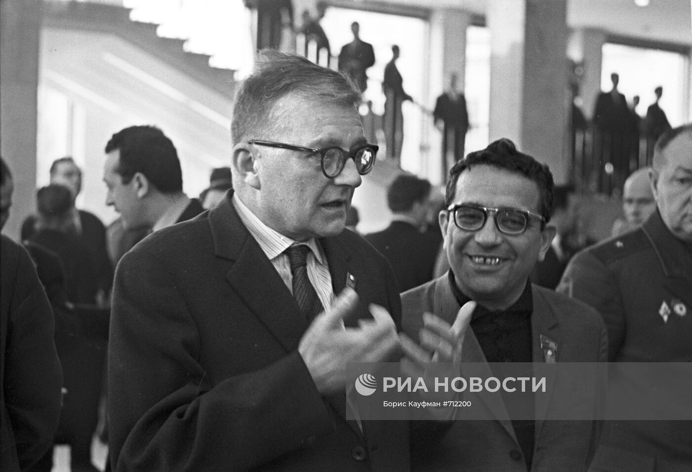 Д. Шостакович и К. Караев на XXIII съезде КПСС