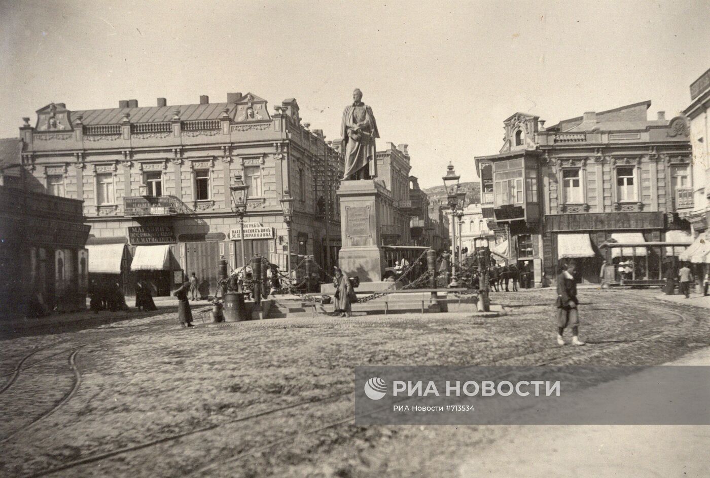 Памятник князю, царскому наместнику в Тбилиси Михаилу Воронцову