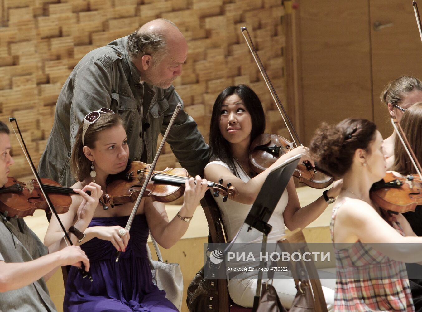 Джон Малкович репетирует "Адскую комедию"