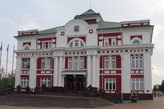 Здание городского совета депутатов