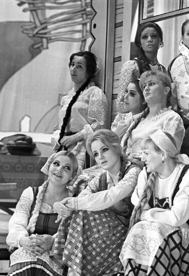 Спектакль "Павлинка"