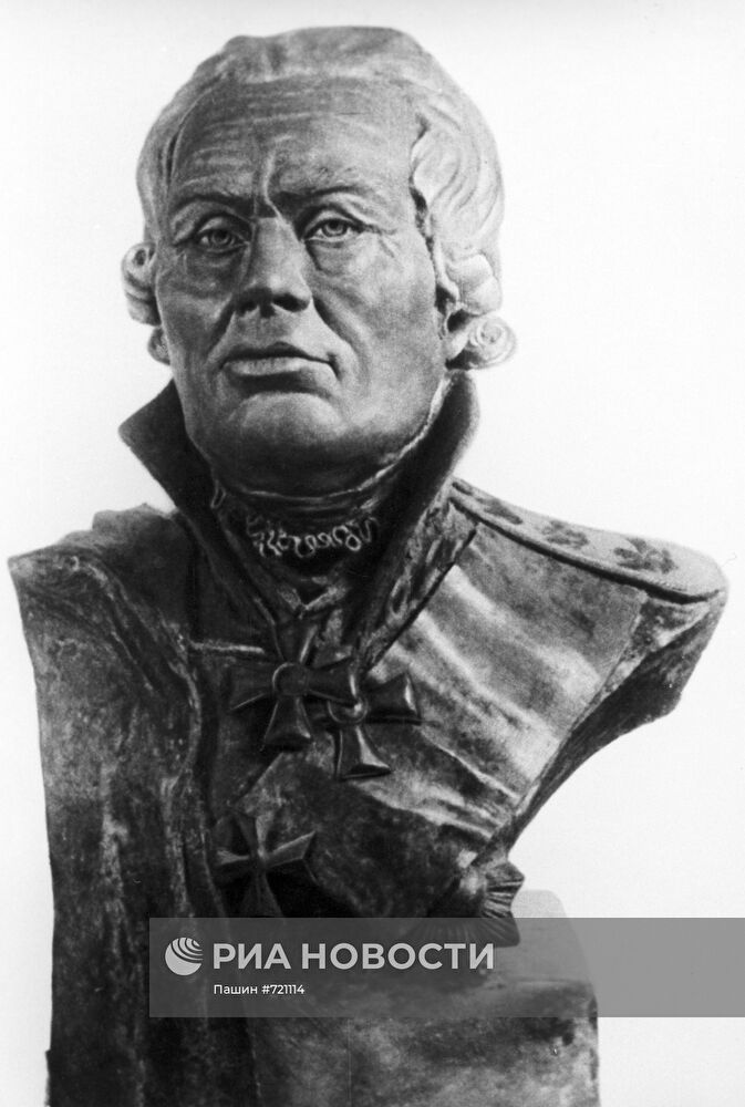 Скульптурный портрет адмирала Федора Ушакова