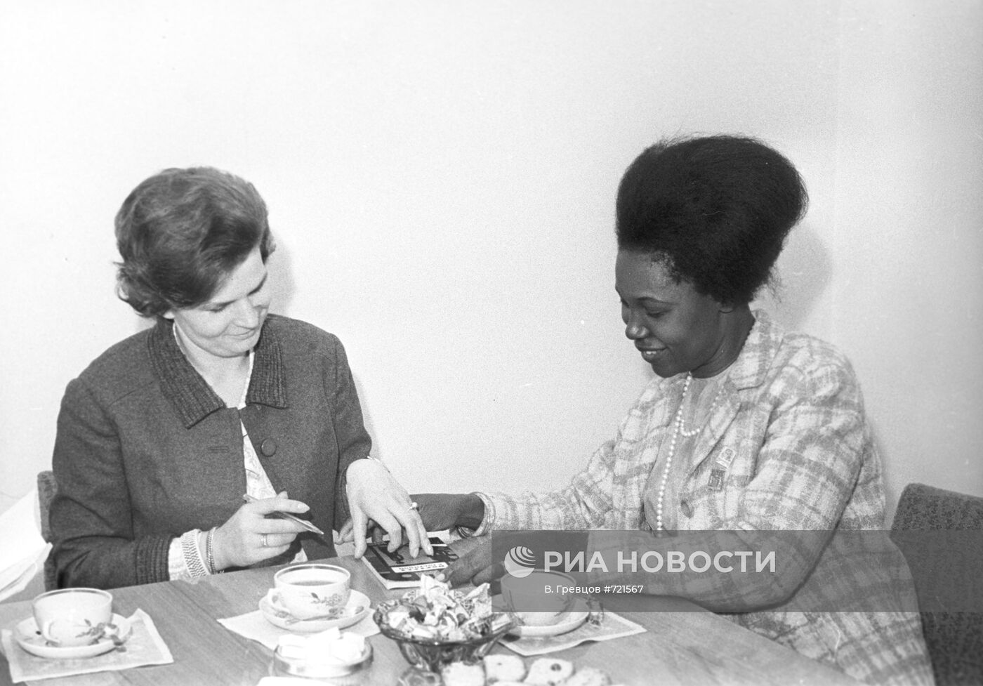 Валентина Терешкова и Грейс Огот