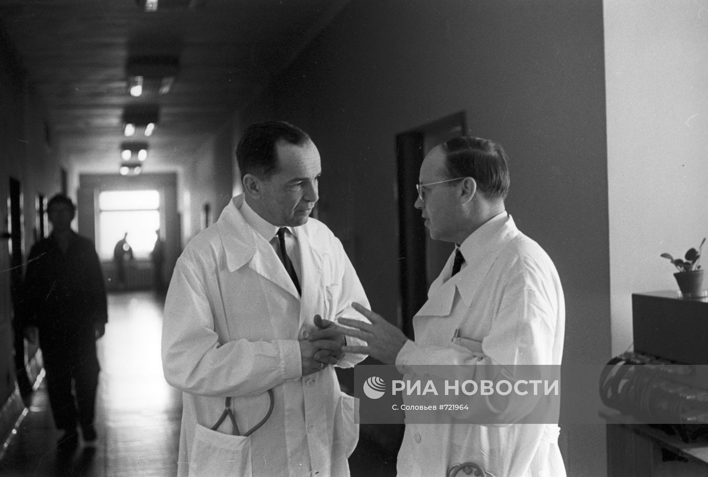 Профессор Юрий Иванович Лорие