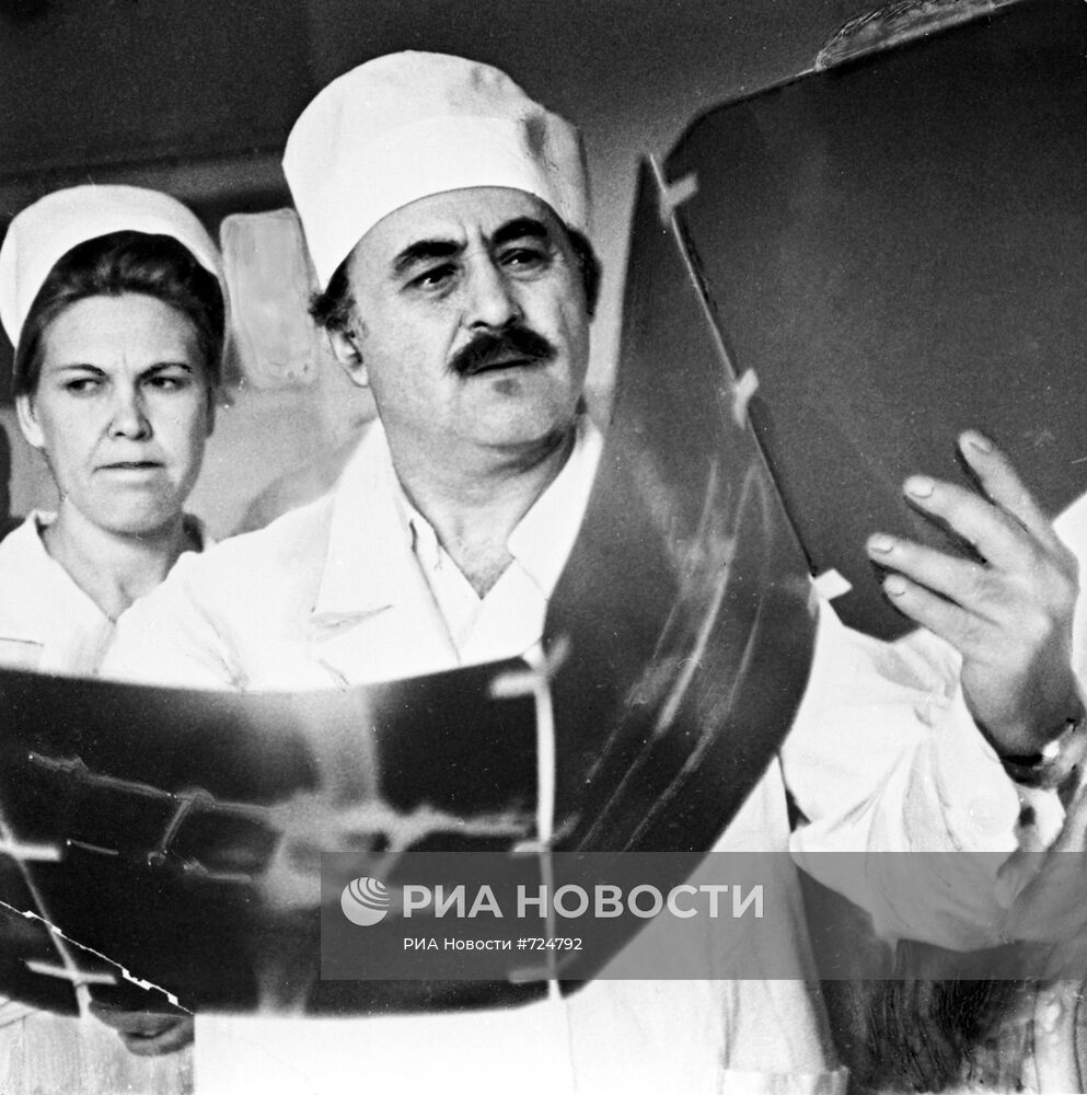 Хирург-ортопед Г.И.Илизаров