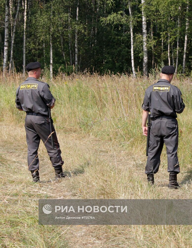 Оцепление места вырубки деревьев в Химкинском лесу