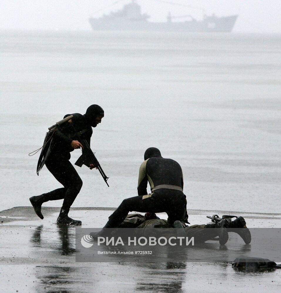 Репетиция военно-морского парада, посвященного Дню ВМФ