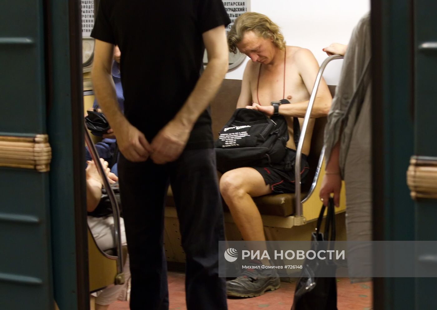 Жара в московском метрополитене