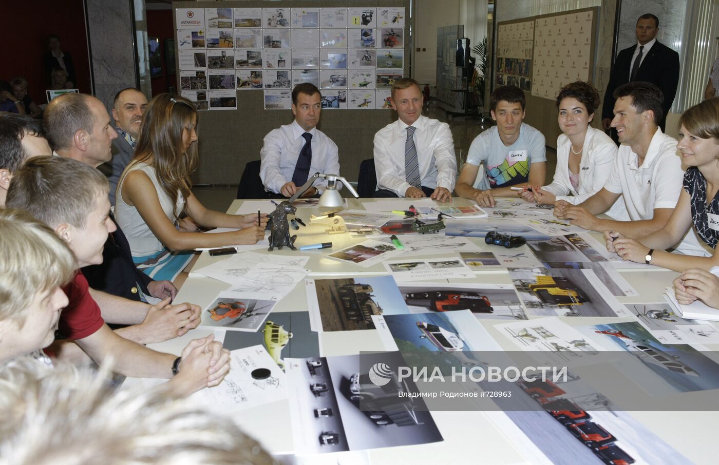 Дмитрий Медведев посетил НИТУ "МИСиС"