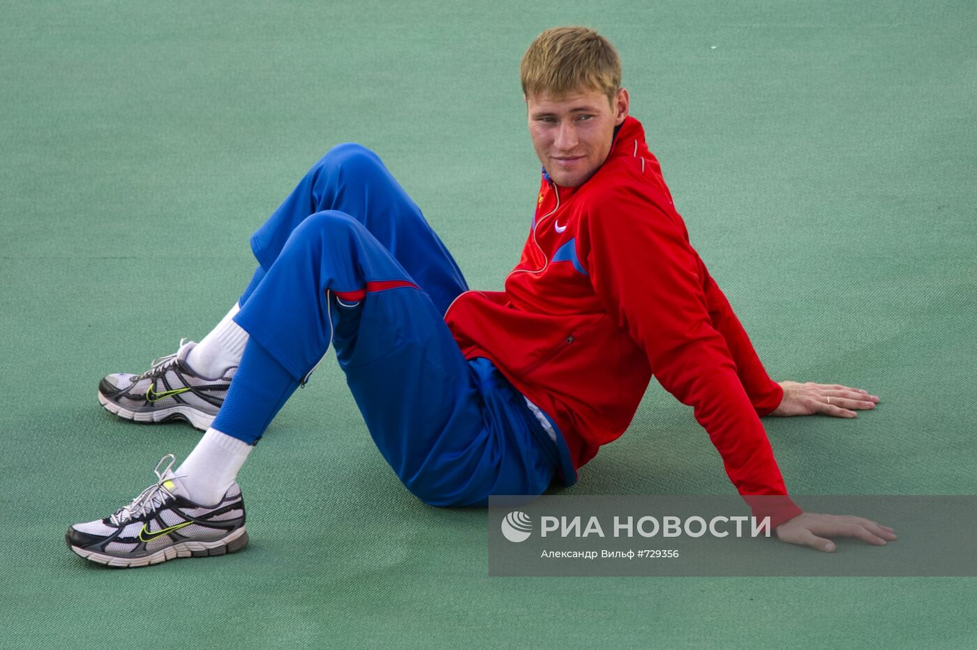 Александр Шустов