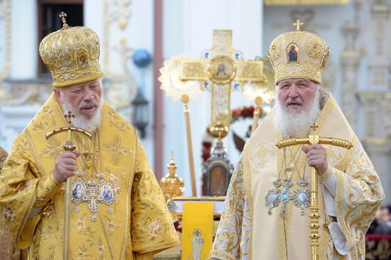 Патриарх Московский Кирилл и митрополит Киевский Владимир