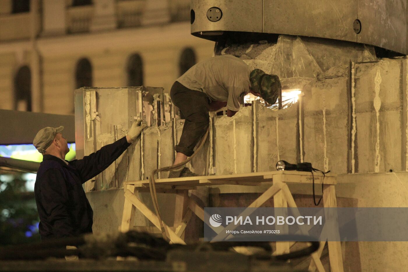 Демонтаж "Башни мира" в Санкт-Петербурге