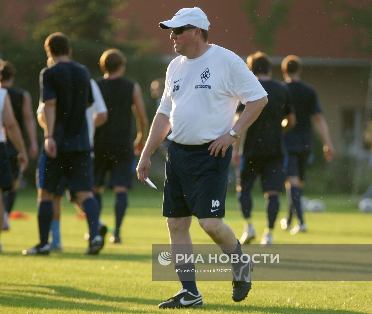 Александр Тарханов