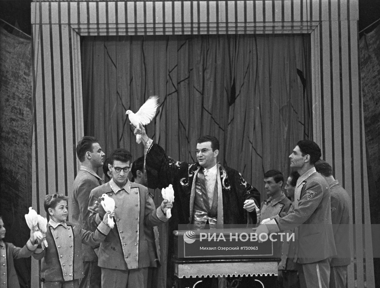 Выступление Эмиля Кио