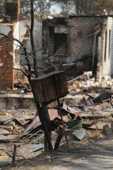 Сгоревший дом в селе Шуберское в 10 км от Воронежа