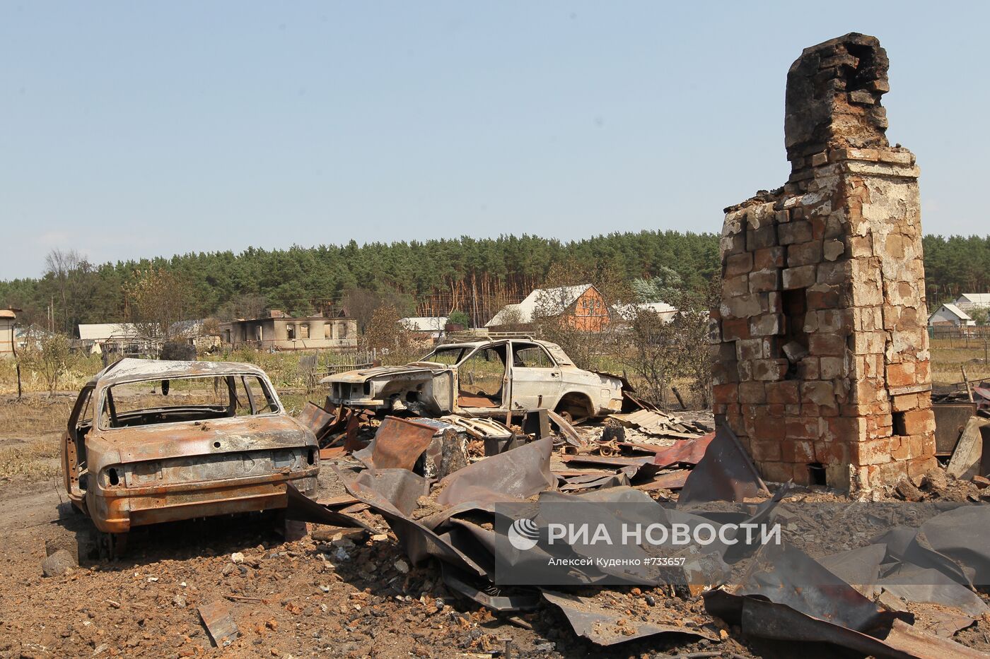 Сгоревшие дома в селе Шуберское в 10 км от Воронежа