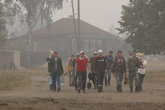 Добровольцы в поселке Виля Нижегородской области