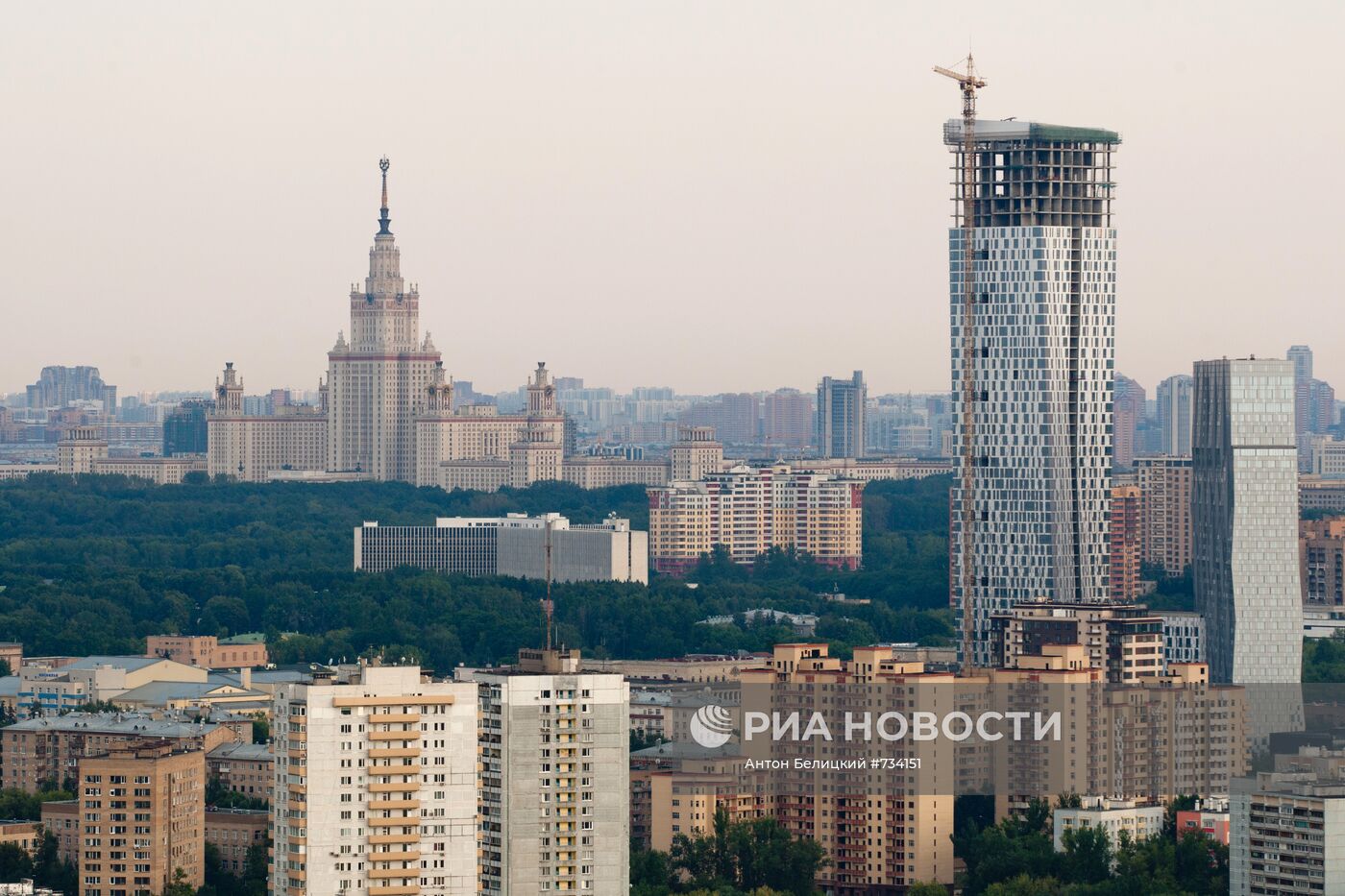 Строящийся жилой комплекс "Дом на Мосфильмовской"