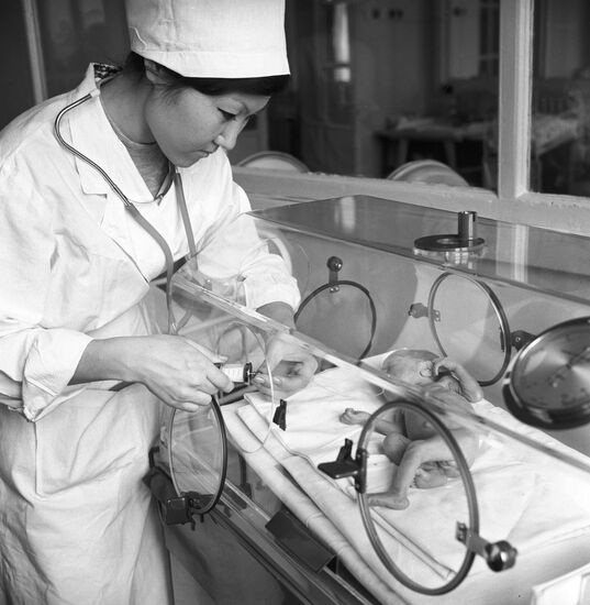 Отделение слабых новорожденных детей Института педиатрии