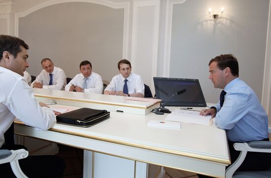 Президент РФ Дмитрий Медведев провел совещание в Сочи
