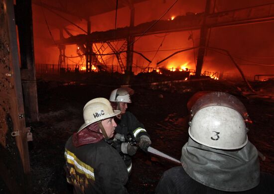 В Киеве сгорела большая часть складов "Эльдорадо"