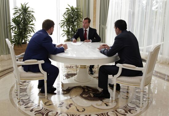 Д.Медведев, Р.Кадыров и Ю.-Б.Евкуров