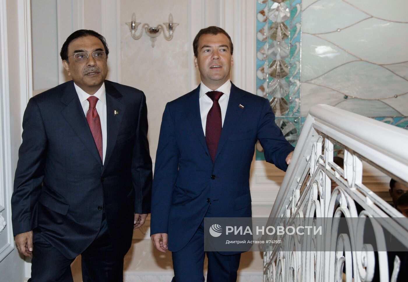 Президент РФ Дмитрий Медведев встретился с Асифом Али Зардари